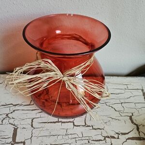 Overjoyed Boutique Curvy Vase Red